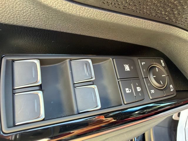 Used 2024 Lexus LX 600 F Sport AWD/4WD image 31