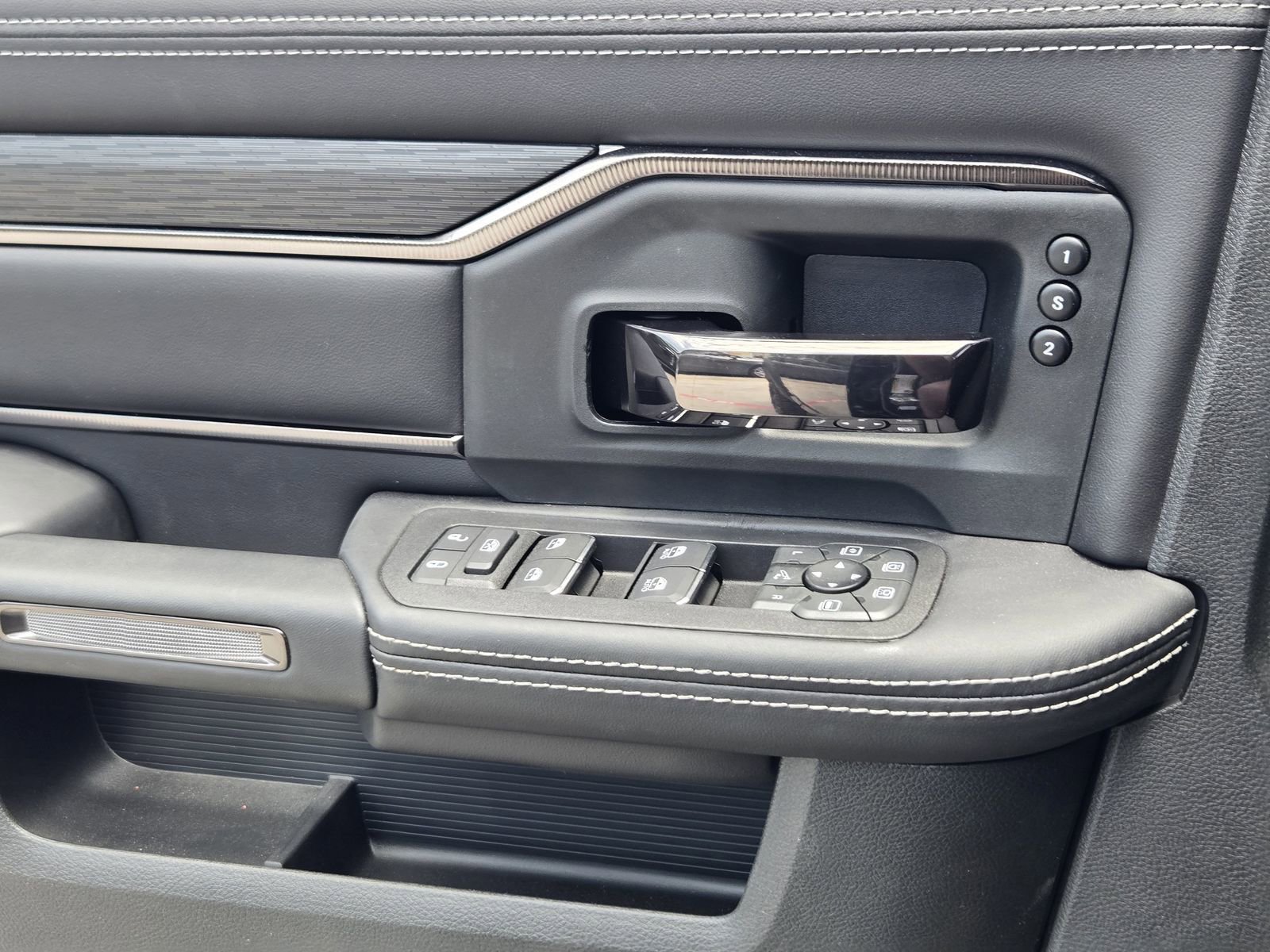 New 2025 RAM 2500 Rebel w/ Rebel Level 2 Equipment Group image 21