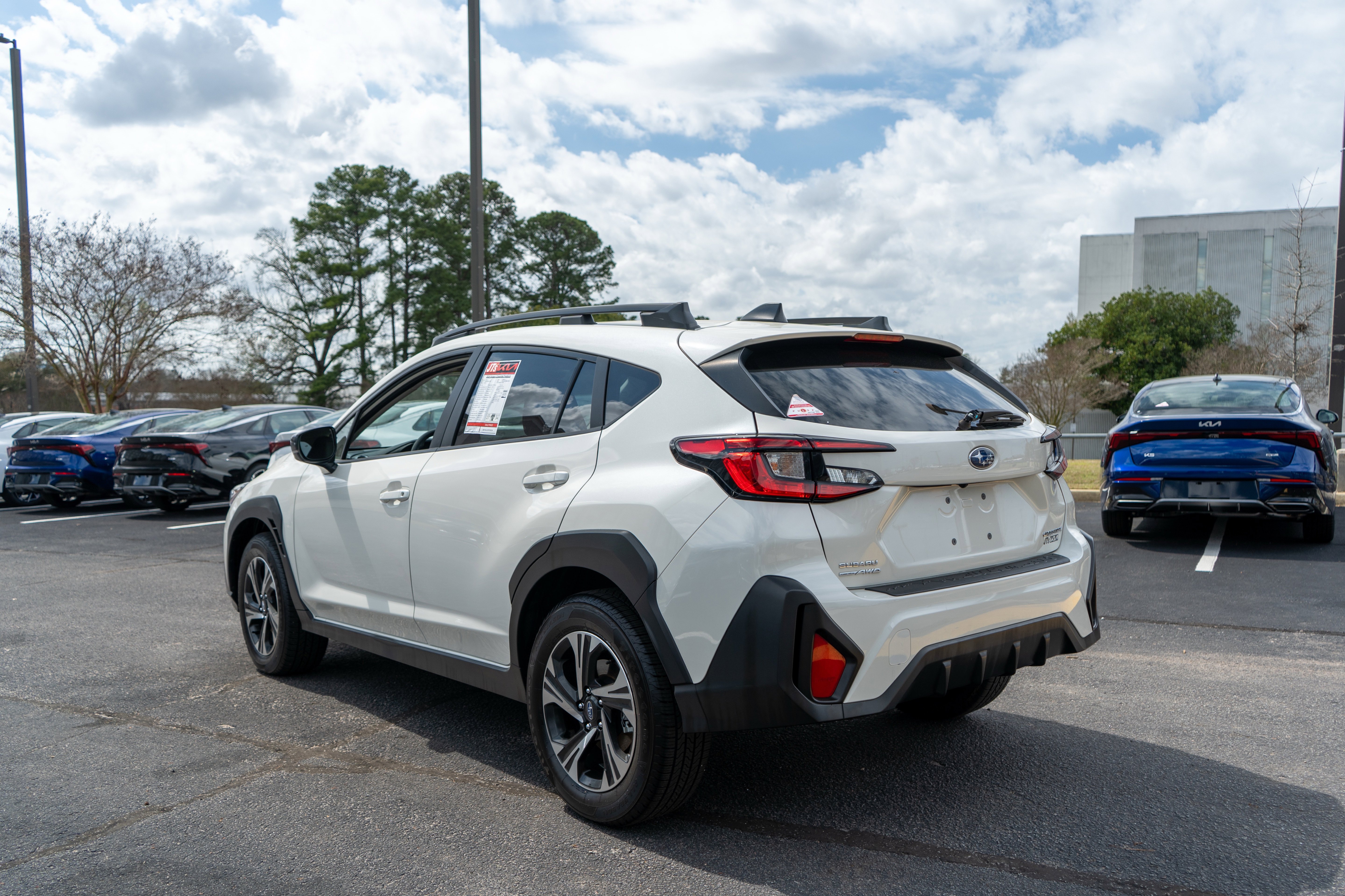 Used 2024 Subaru Crosstrek 2.0i Premium image 6