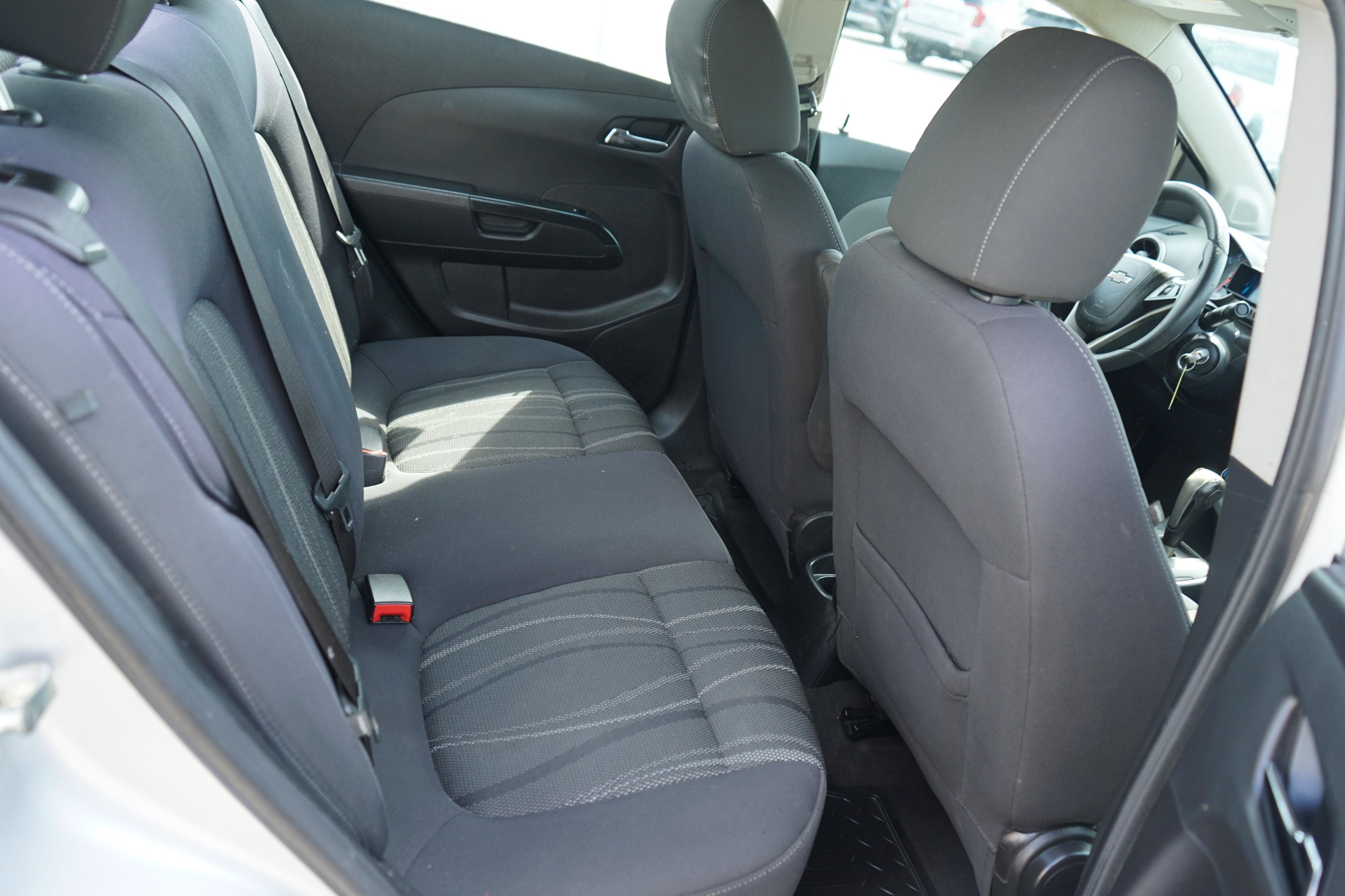 Used 2015 Chevrolet Sonic LT FWD image 18