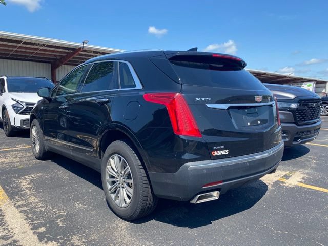 Used 2017 Cadillac XT5 Luxury w/ Driver Awareness Package AWD/4WD image 13