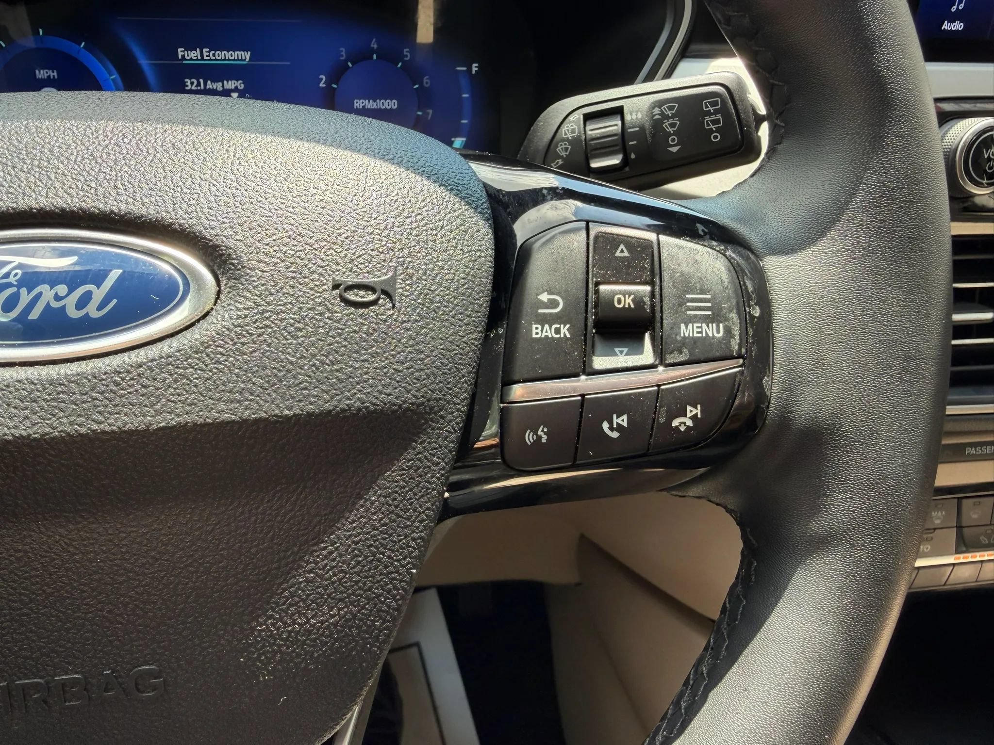 Used 2021 Ford Escape SEL w/ Technology Package FWD image 24