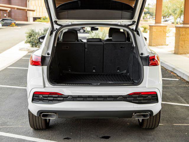 Certified 2025 Audi Q5 Premium Plus w/ Premium Plus image 21