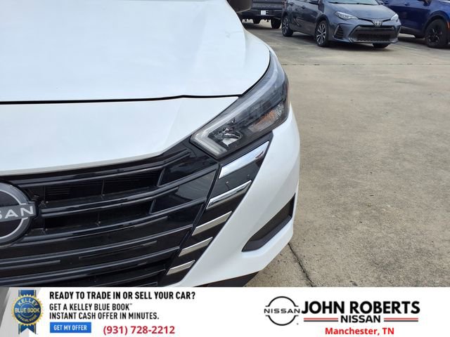 Used 2025 Nissan Versa S w/ Trunk Package image 13