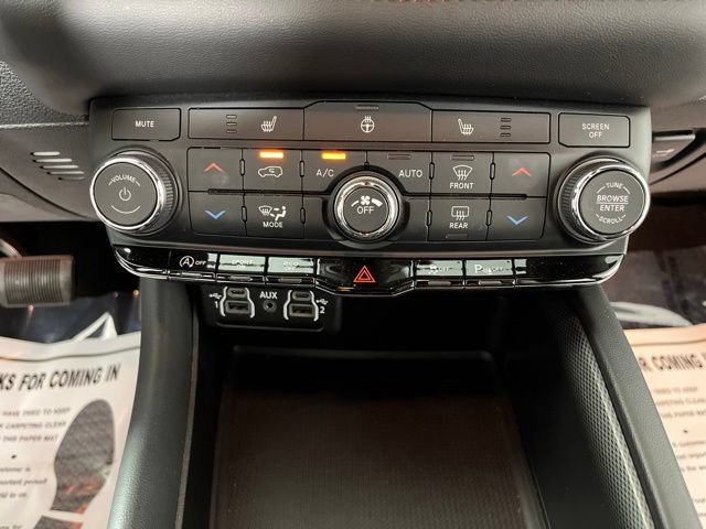 Used 2025 Dodge Durango GT RWD image 28