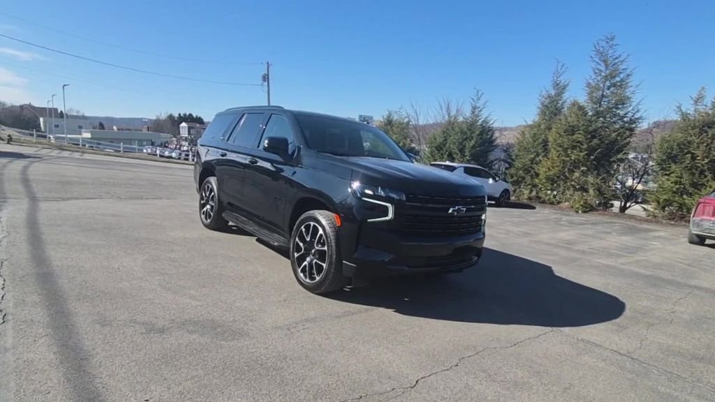 Used 2024 Chevrolet Tahoe RST w/ Luxury Package image 3