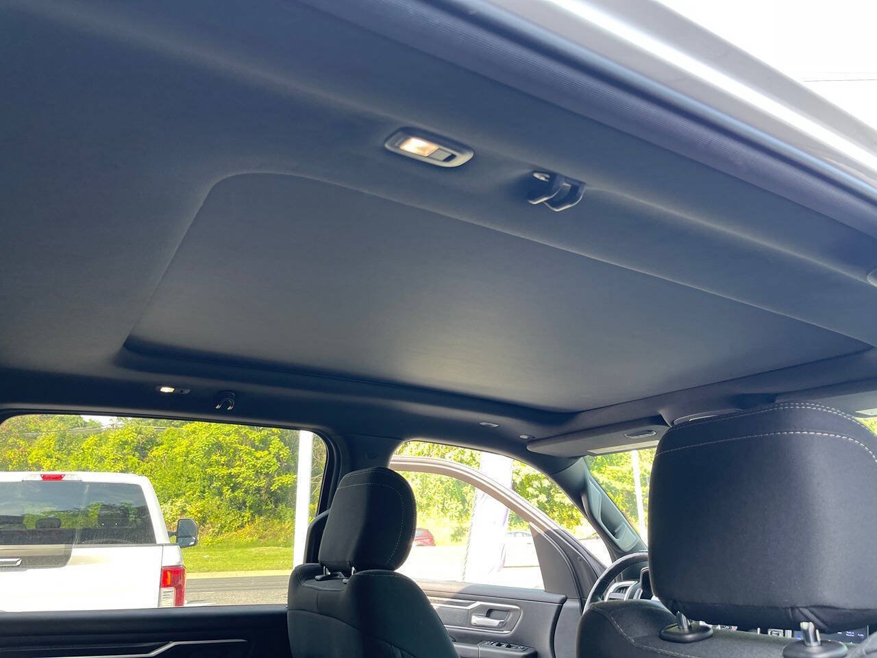 Used 2019 RAM 1500 Big Horn AWD/4WD image 35
