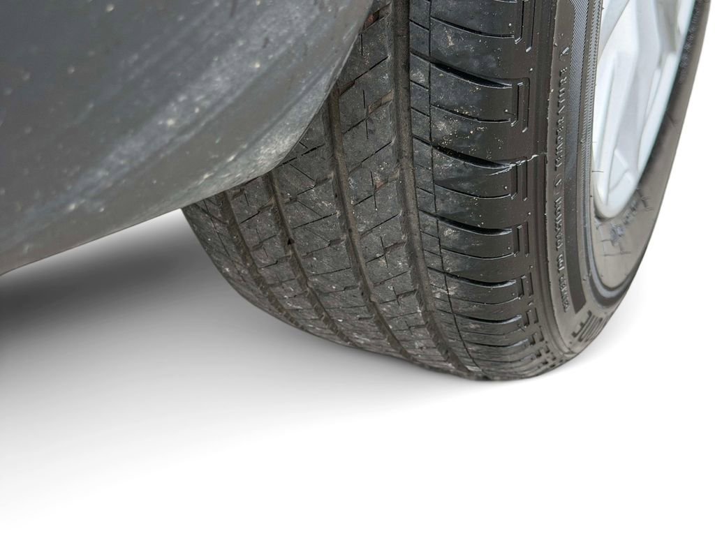 Used 2023 Honda CR-V EX-L image 13