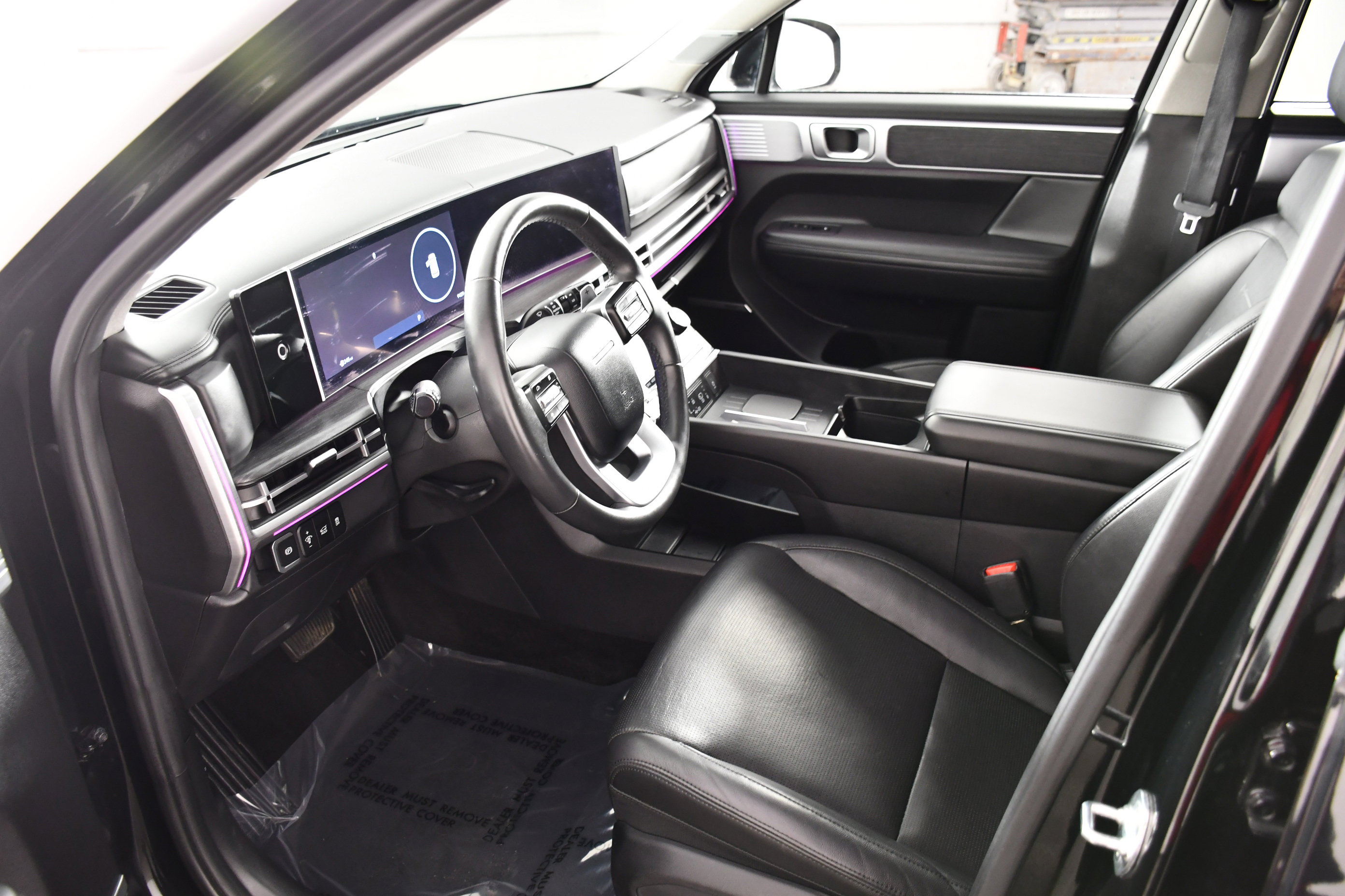 Used 2024 Hyundai Santa Fe Limited image 2