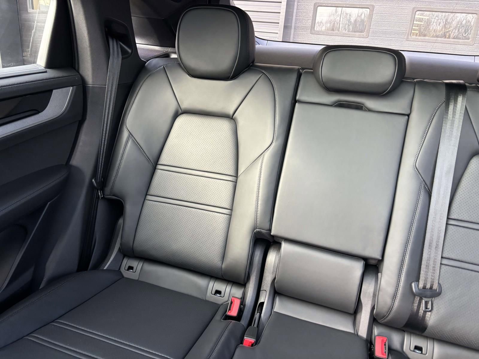 New 2026 Porsche Cayenne S image 38