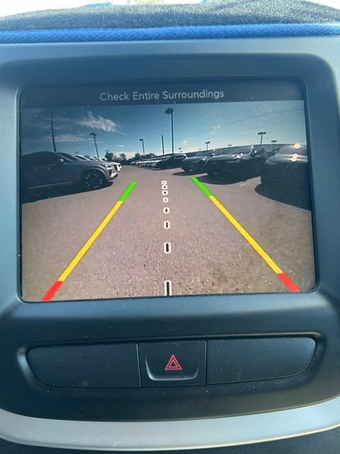 Used 2015 Jeep Cherokee Latitude FWD image 16