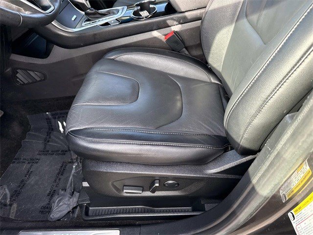 Used 2018 Ford Edge Titanium w/ Technology Package image 15