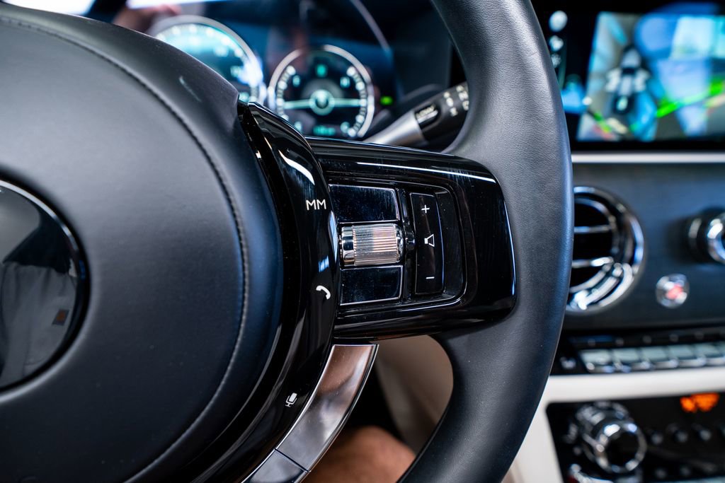 Used 2022 Rolls-Royce Ghost image 29