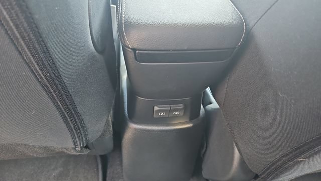 Used 2025 Nissan Kicks Play S FWD image 28