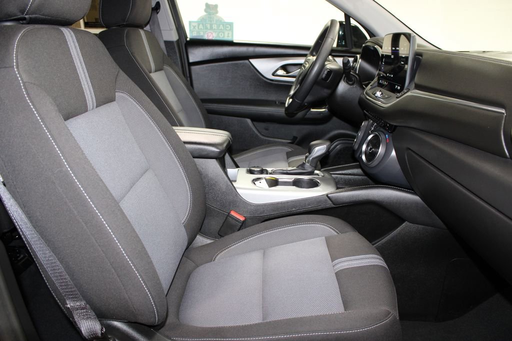 Used 2025 Chevrolet Blazer LT image 19