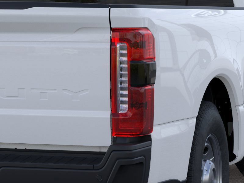 New 2026 Ford F350 XL w/ 360-Degree Camera Package RWD image 28
