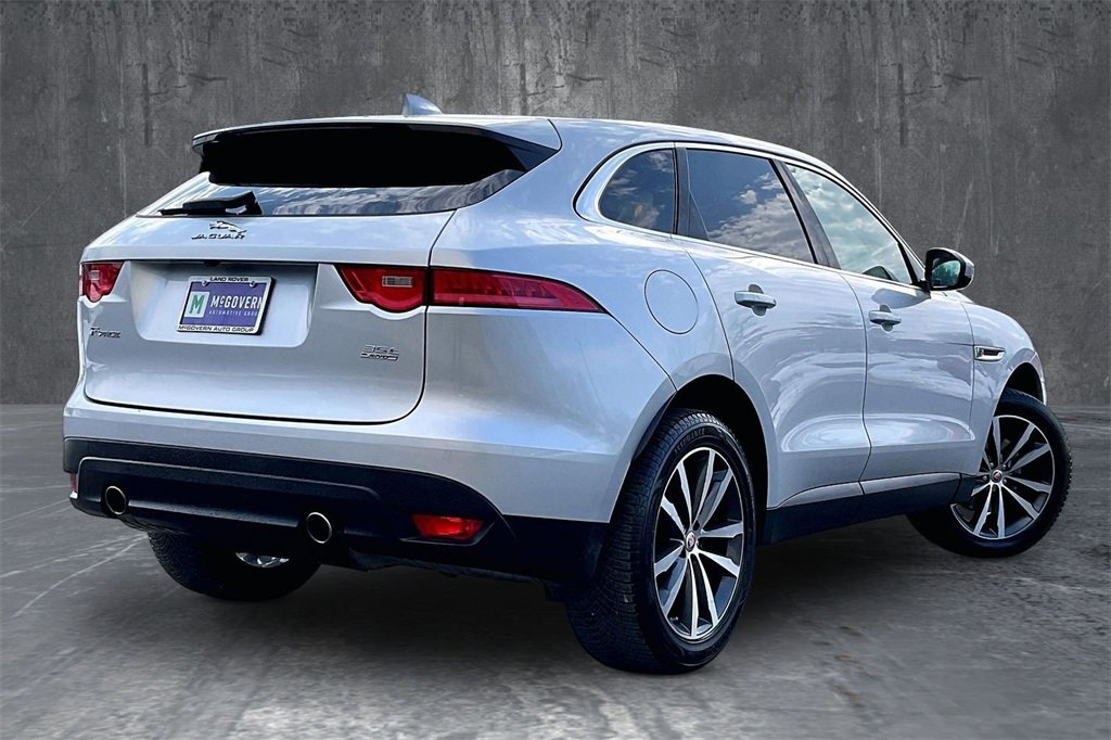 Used 2017 Jaguar F-PACE Prestige image 6