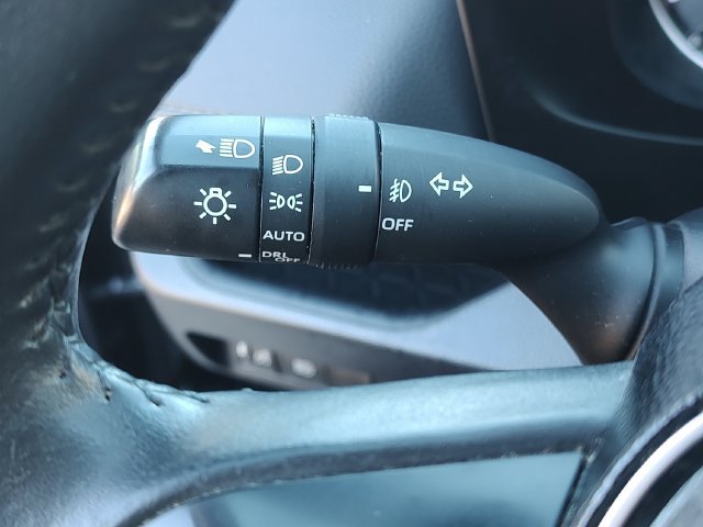 Used 2019 Toyota RAV4 XLE Premium FWD image 22
