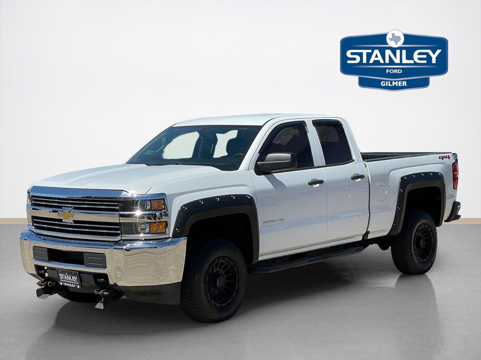Used 2017 Chevrolet Silverado 2500 W/T w/ WT Convenience Package AWD/4WD image 3