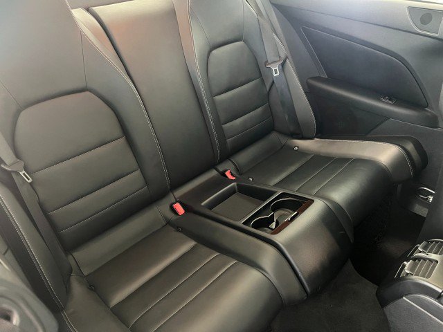 Used 2010 Mercedes-Benz E 550 Coupe image 31