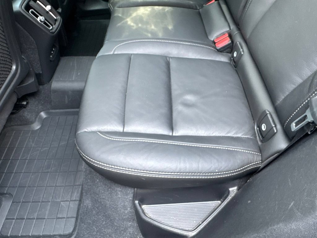 Used 2023 Volvo XC40 B5 Plus AWD/4WD image 51