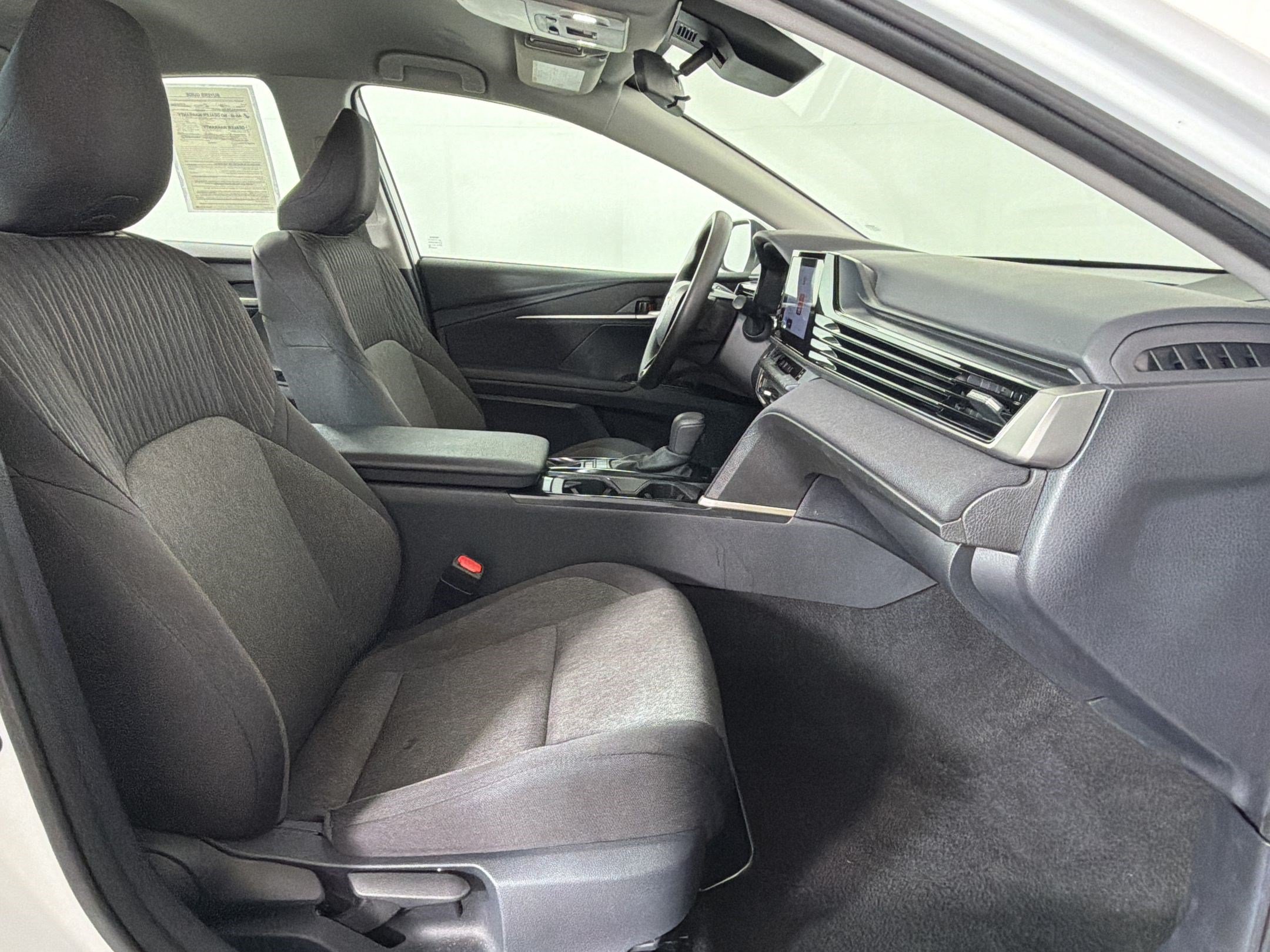 Used 2025 Toyota Camry LE FWD image 21