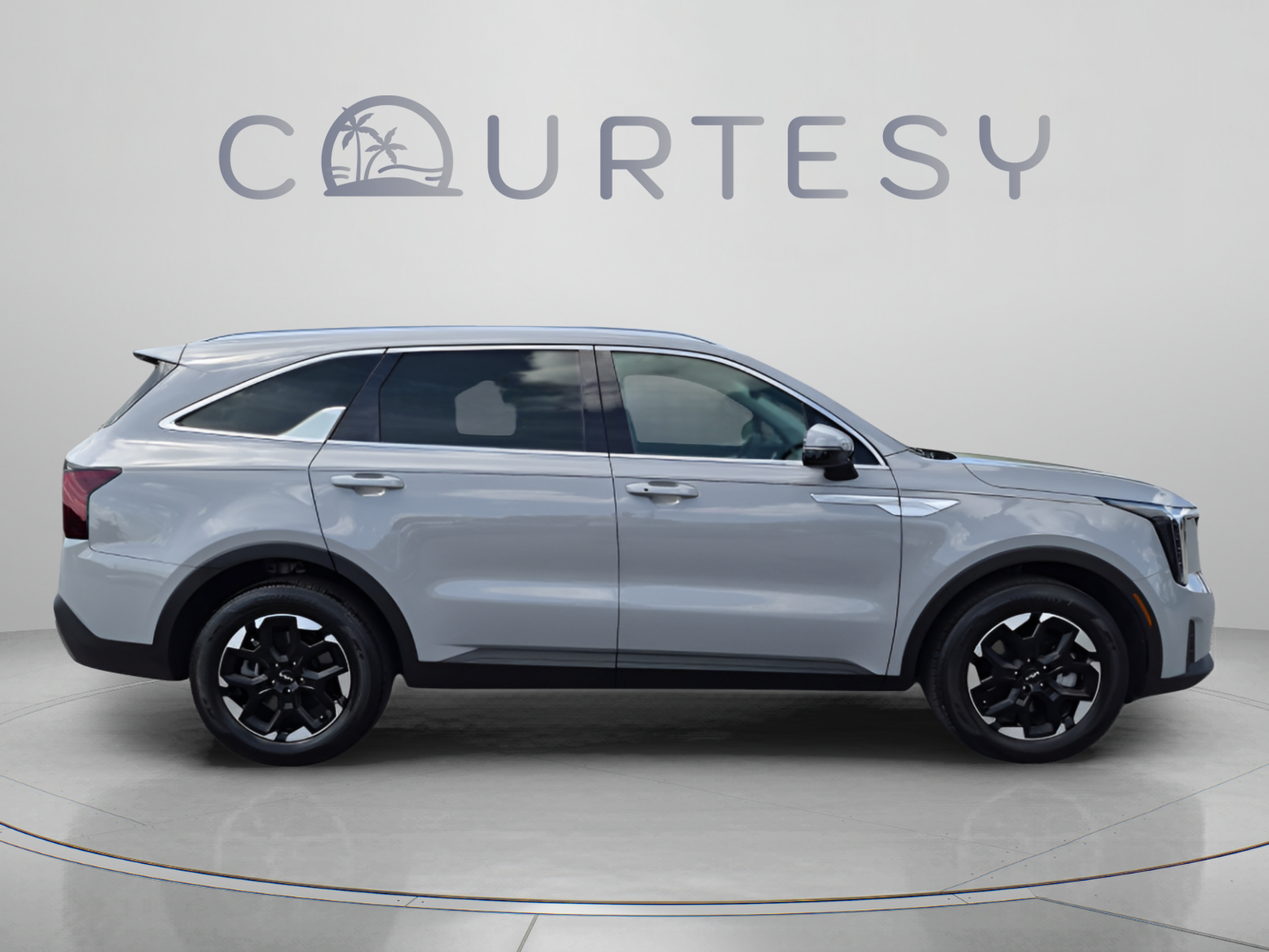 Used 2025 Kia Sorento S FWD image 8