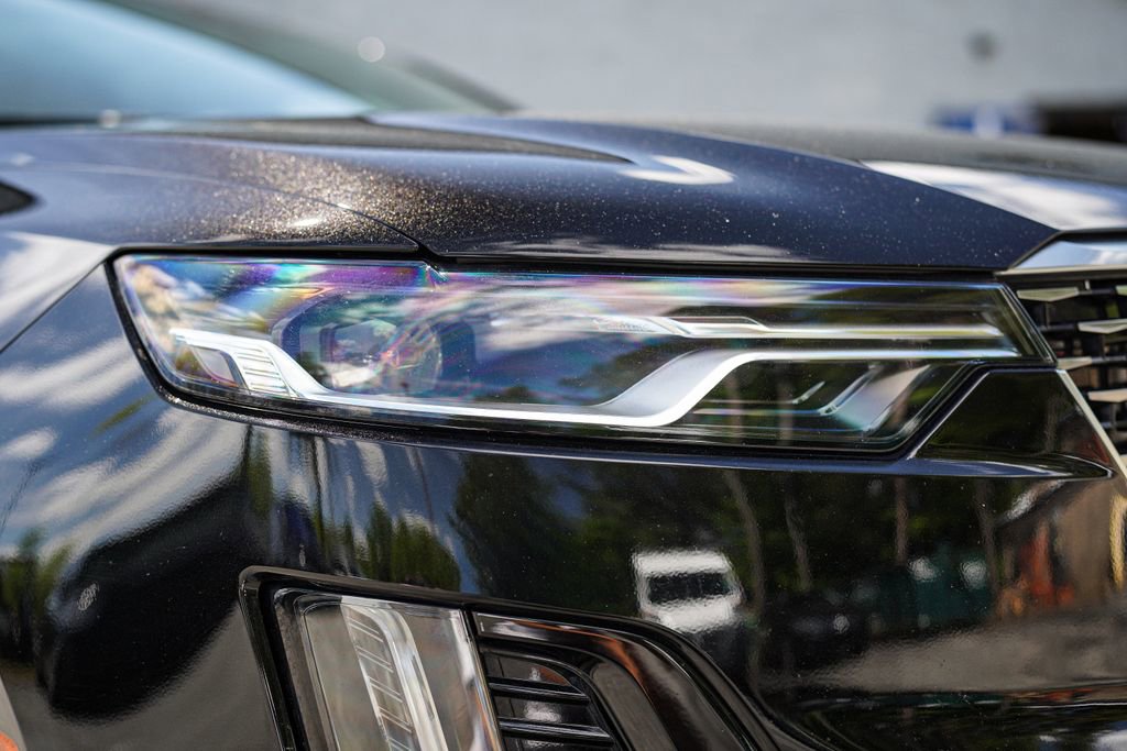 Used 2024 Cadillac XT6 Premium Luxury FWD image 7