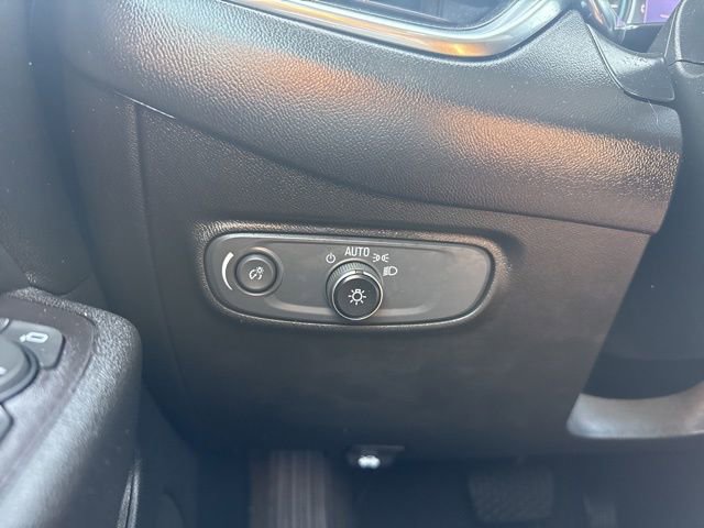 Used 2022 Chevrolet Equinox LT image 16