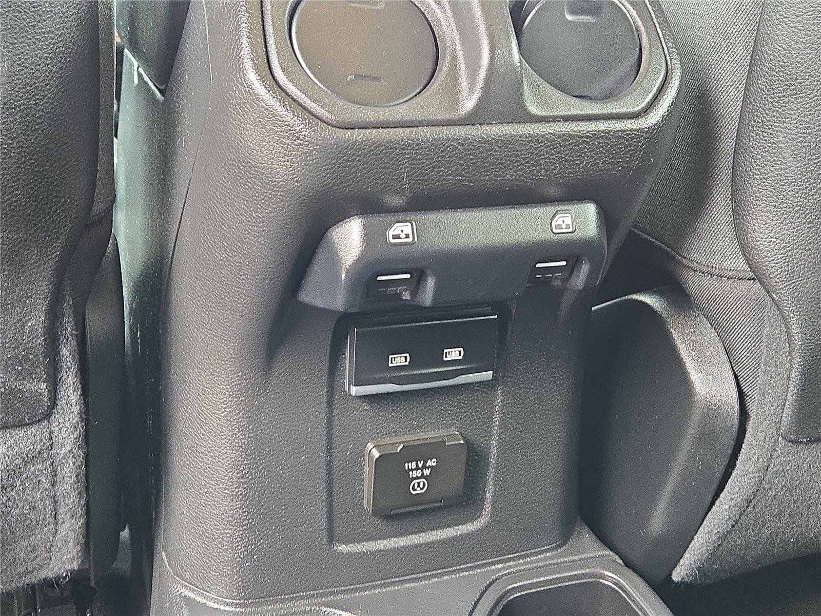 Used 2024 Jeep Wrangler Unlimited Rubicon image 18