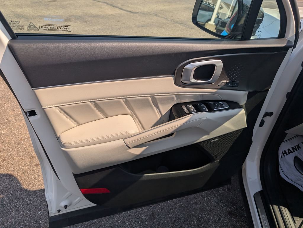 Used 2026 Kia Sorento SX Prestige image 14