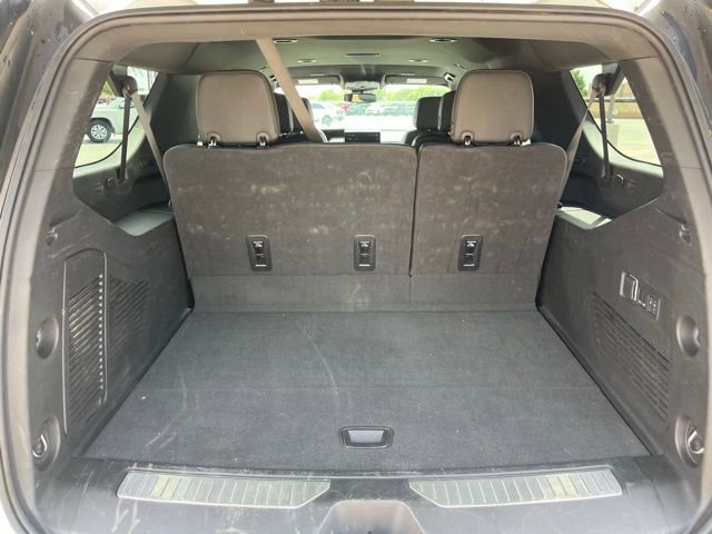 Used 2025 GMC Yukon XL Denali AWD/4WD image 31