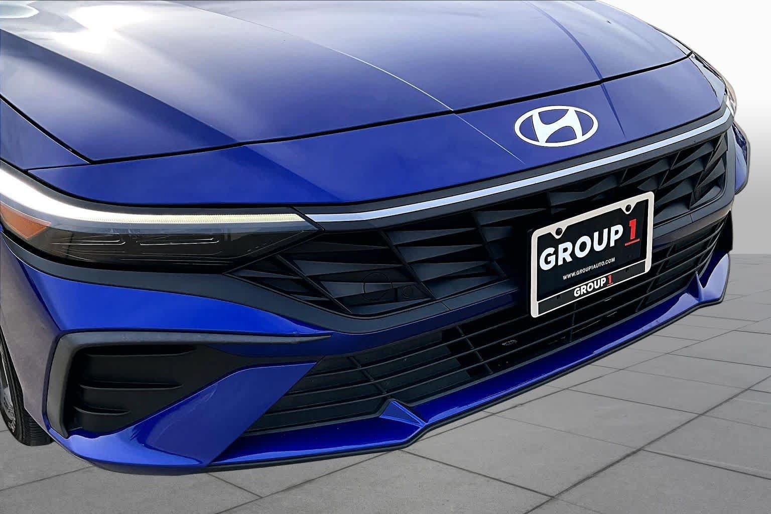 Certified 2024 Hyundai Elantra SEL FWD image 29