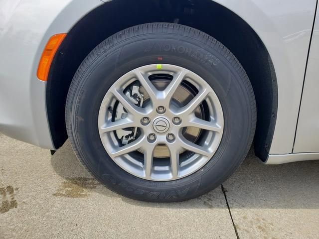 New 2026 Chrysler Voyager LX FWD image 12