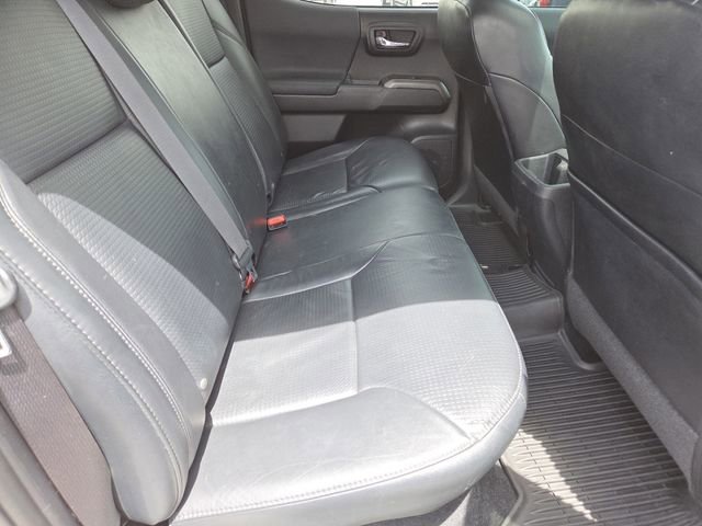 Used 2019 Toyota Tacoma TRD Sport AWD/4WD image 29