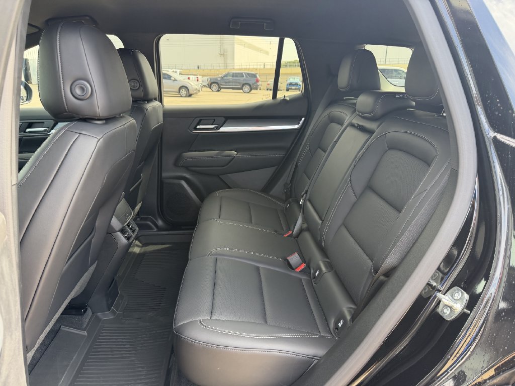 New 2027 GMC Terrain Elevation w/ Elevation Premium Package FWD image 24