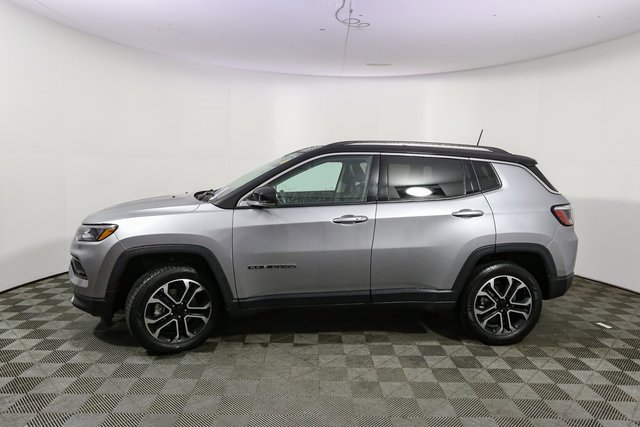 Used 2022 Jeep Compass Limited w/ Sun and Sound Group image 6