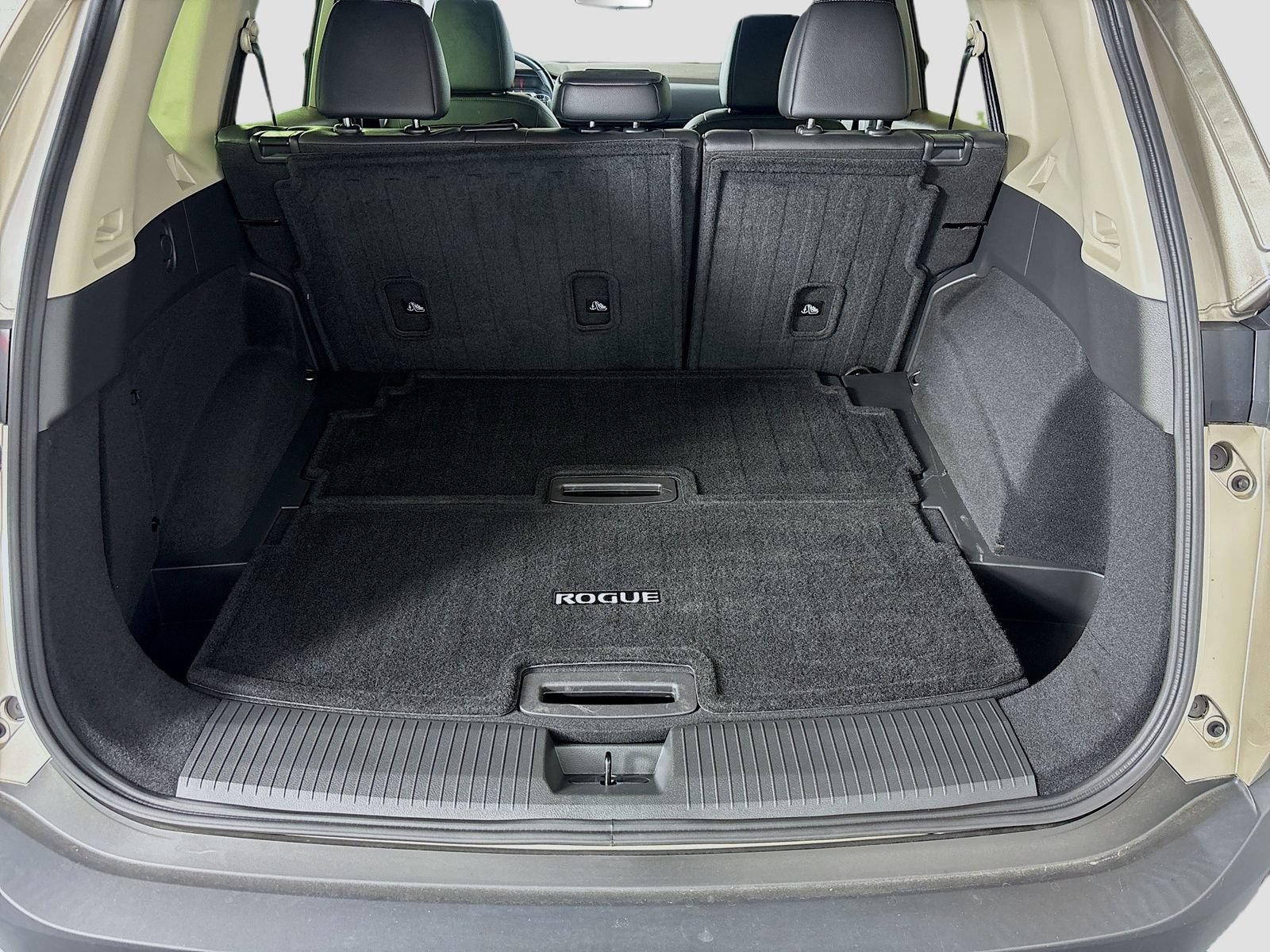 Used 2023 Nissan Rogue SL FWD image 26