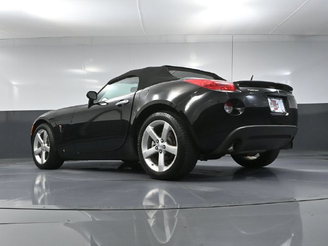 Used 2008 Pontiac Solstice GXP w/ Premium Package RWD image 37
