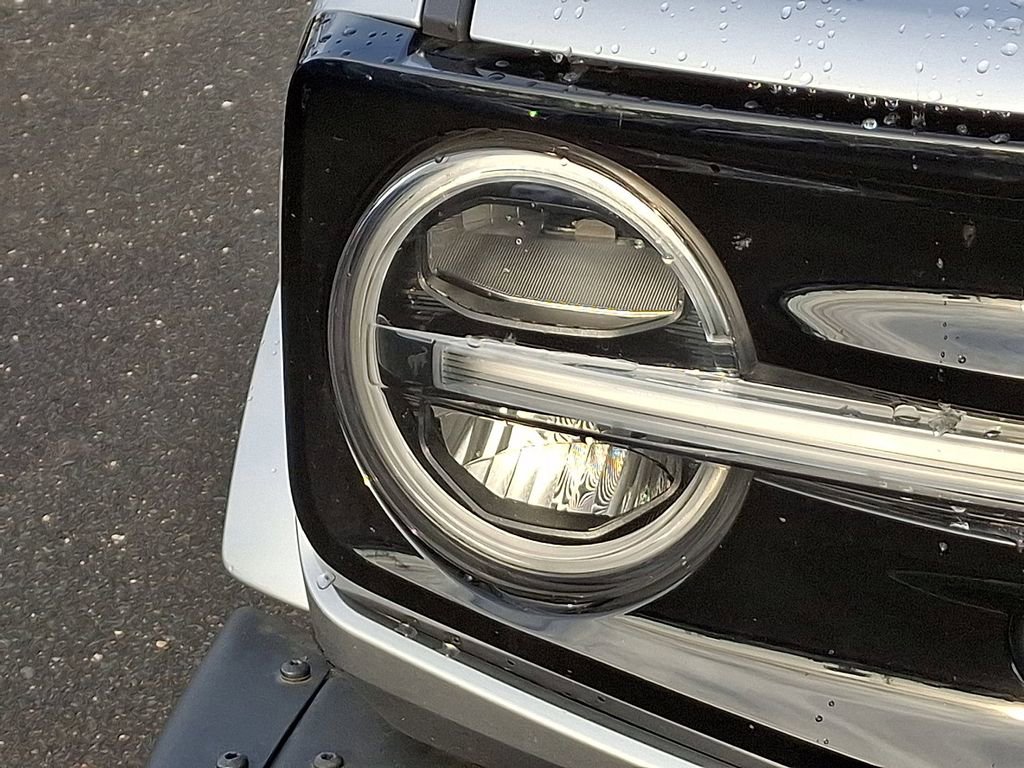 Used 2021 Ford Bronco Outer Banks image 9