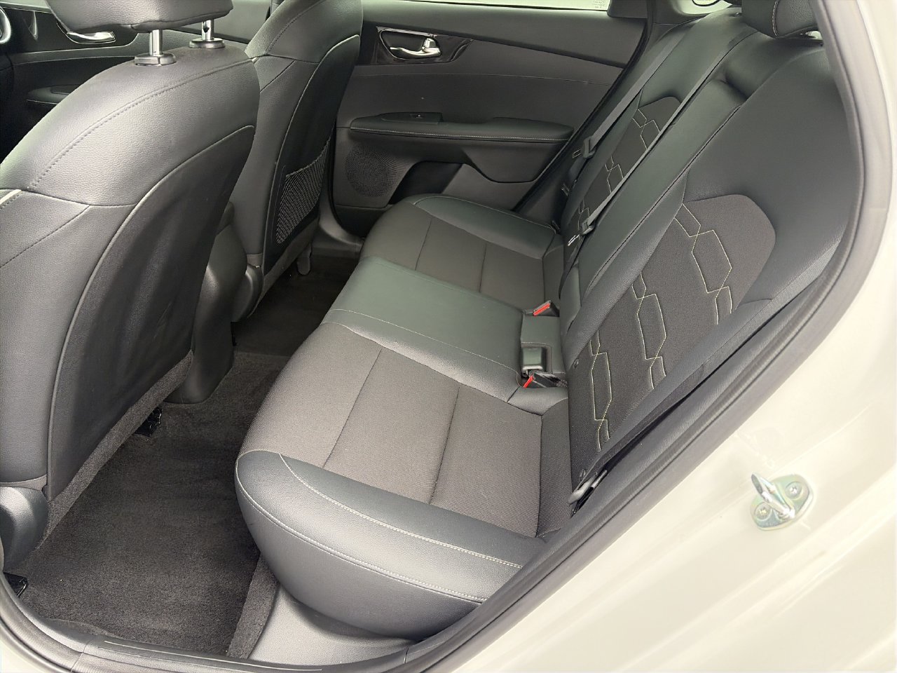 Used 2024 Kia Forte GT-Line FWD image 21