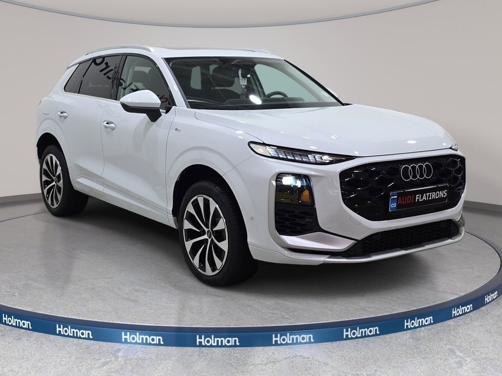 New 2026 Audi Q3 quattro 2.0T image 3