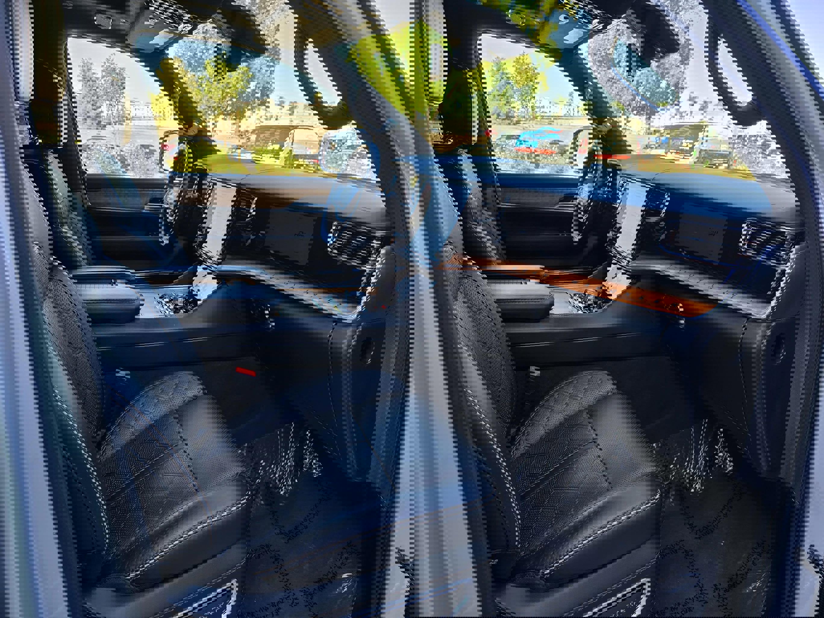 Used 2024 Jeep Grand Wagoneer L Series III image 43