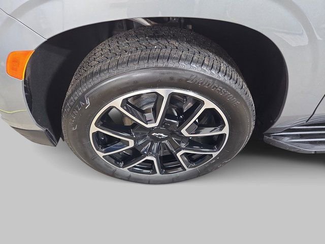 Used 2024 Chevrolet Tahoe RST w/ Luxury Package image 35