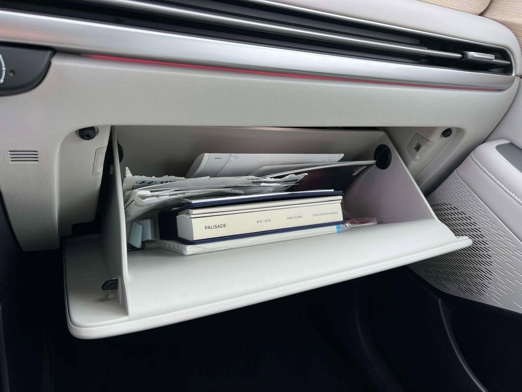 Used 2025 Hyundai Palisade Limited image 35