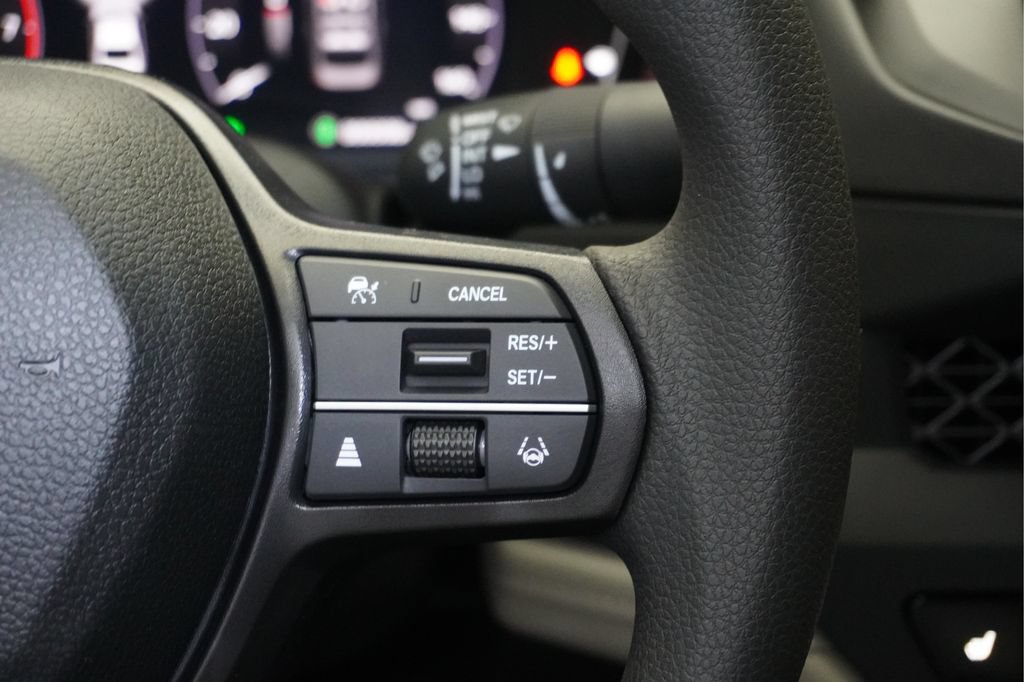 Certified 2025 Honda Accord SE image 8