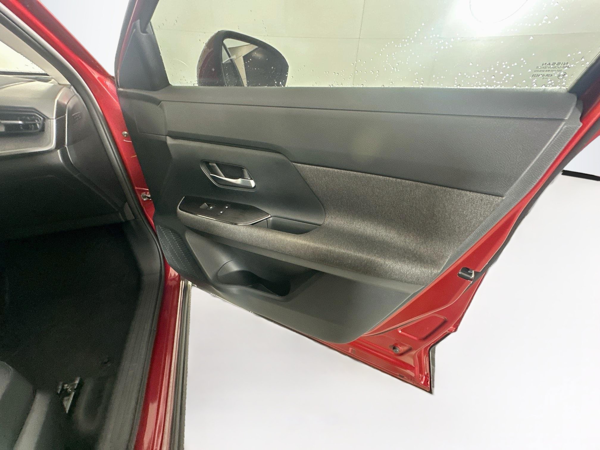Used 2025 Nissan Kicks SV FWD image 30