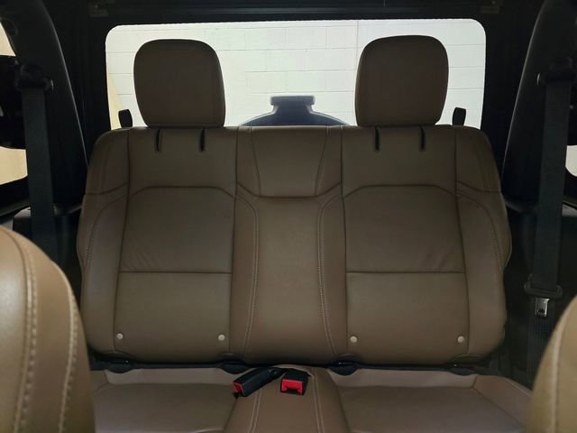 Used 2022 Jeep Wrangler Rubicon w/ Steel Bumper Group image 27