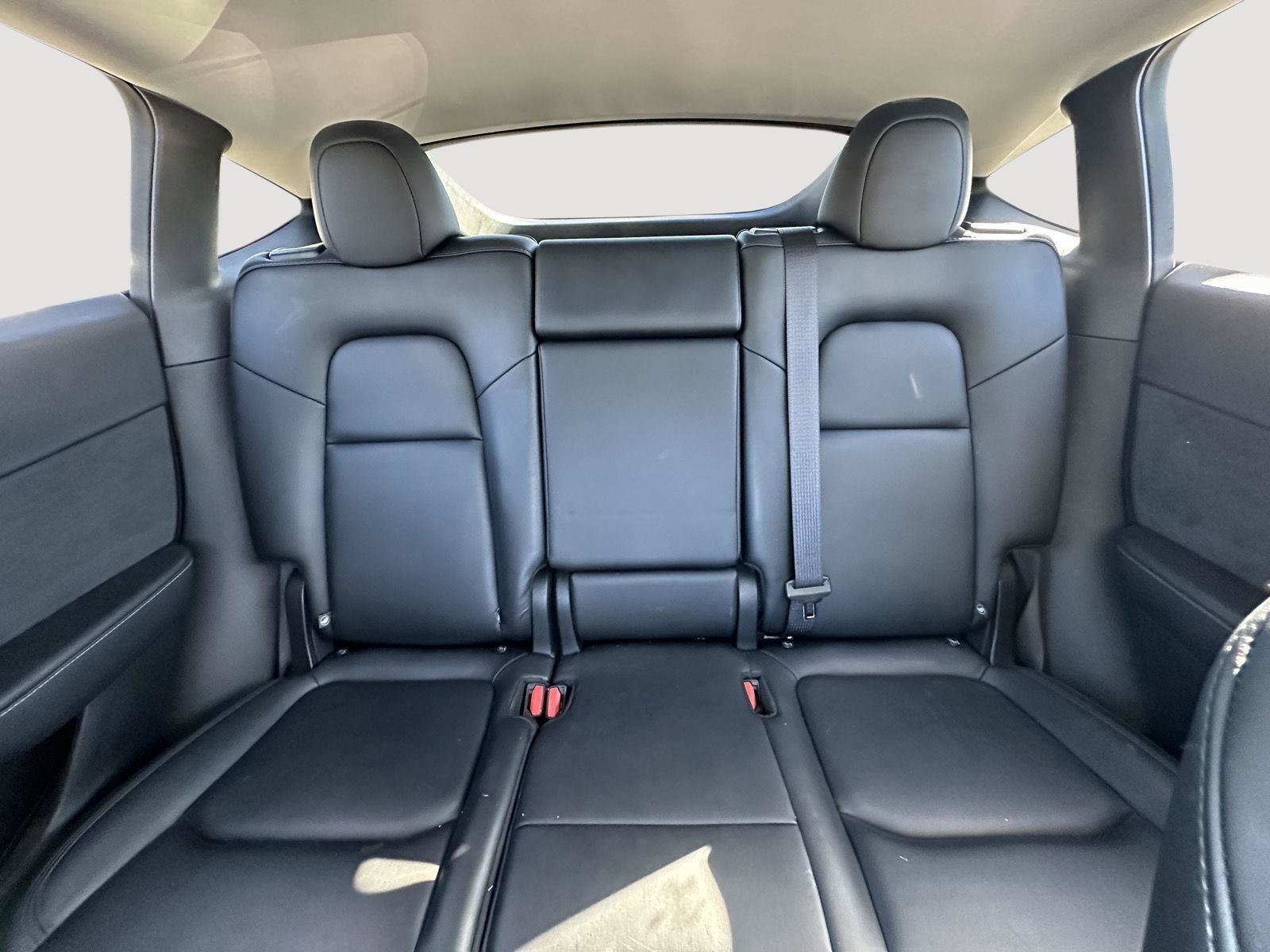 Used 2025 Tesla Model Y Long Range image 12