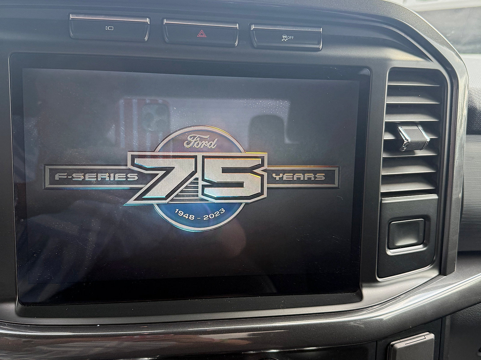 Used 2023 Ford F150 XLT w/ Equipment Group 302A High AWD/4WD image 10